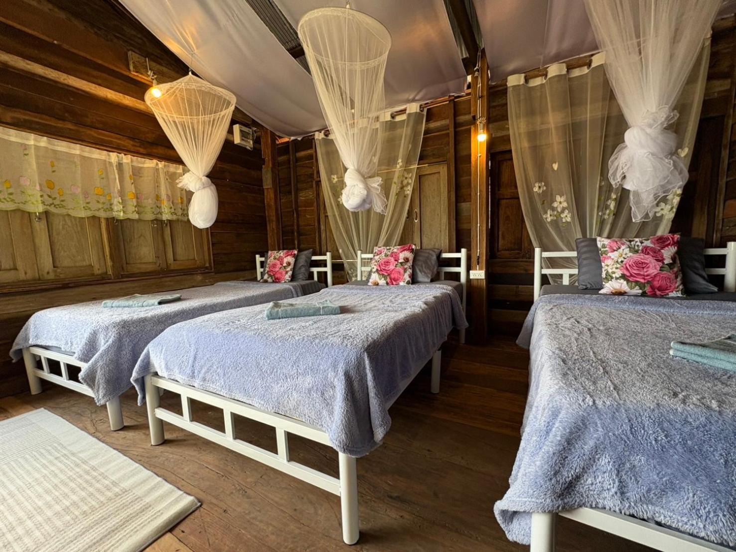 สะปันซีวิว ที่พักบ้านสะปัน บ่อเกลือ น่าน Holiday park *