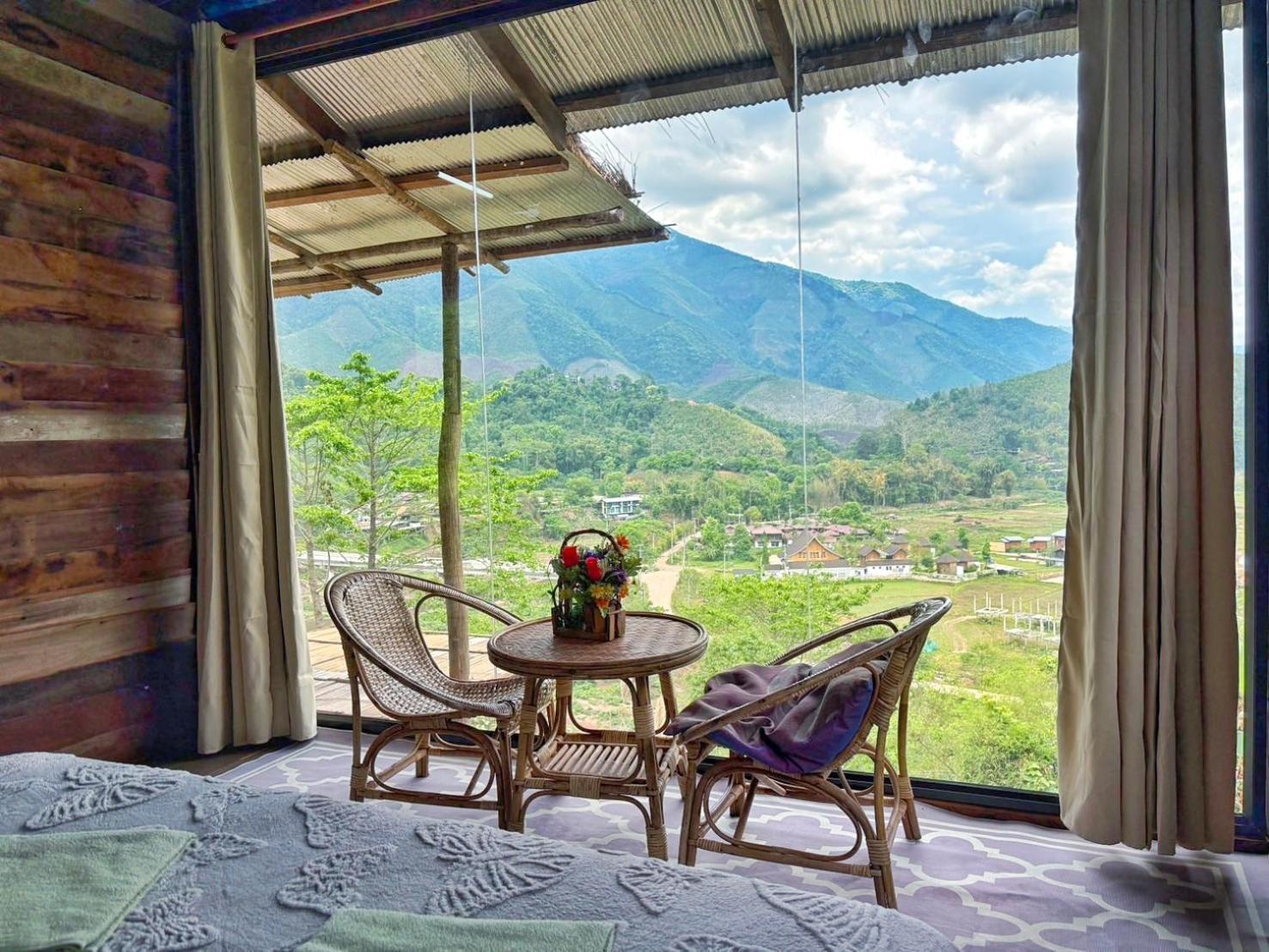 Holiday park สะปันซีวิว ที่พักบ้านสะปัน บ่อเกลือ น่าน