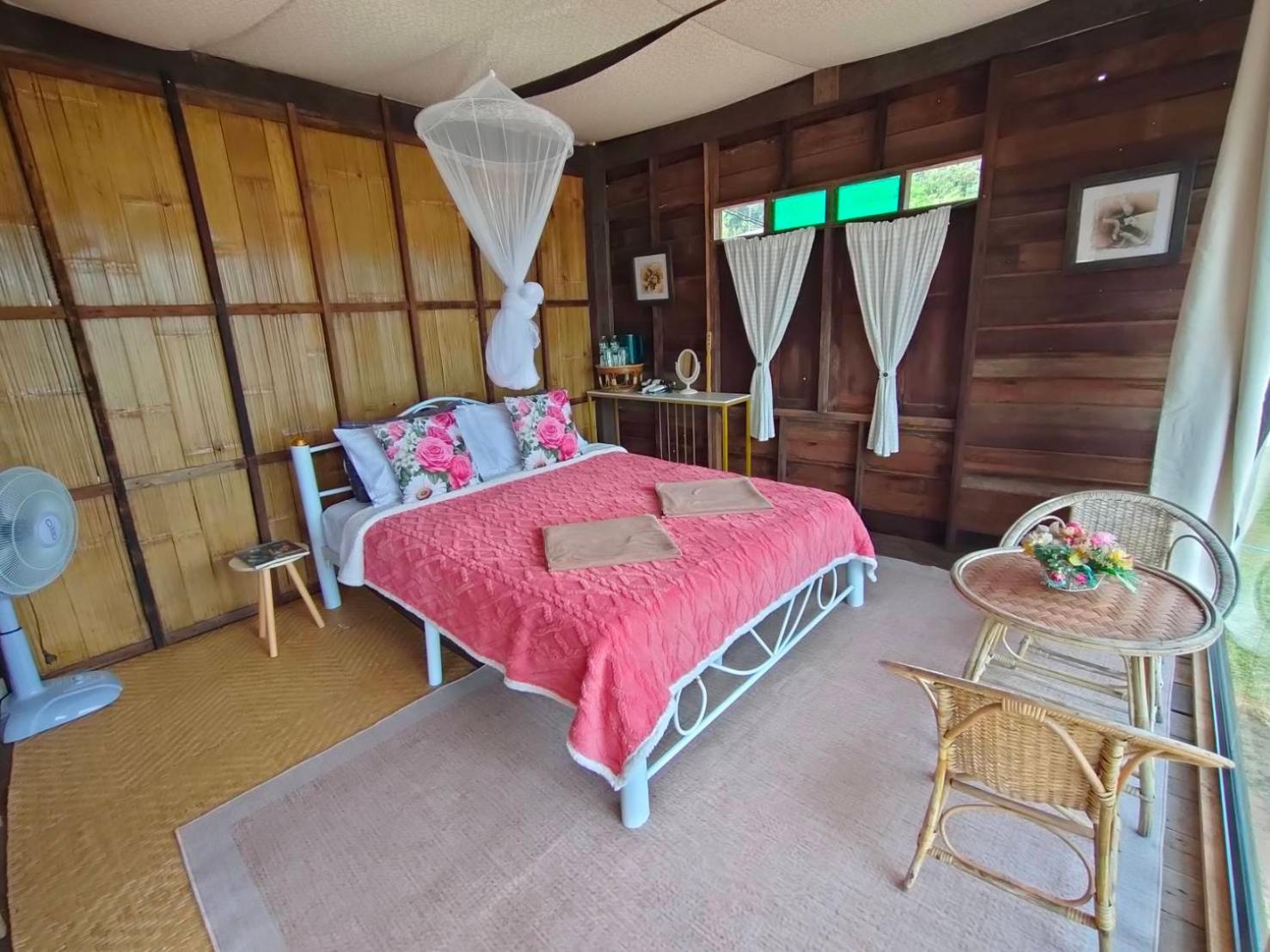 สะปันซีวิว ที่พักบ้านสะปัน บ่อเกลือ น่าน Holiday park
