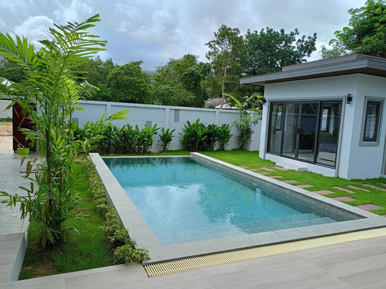 Zensiri Pool Koh Chang