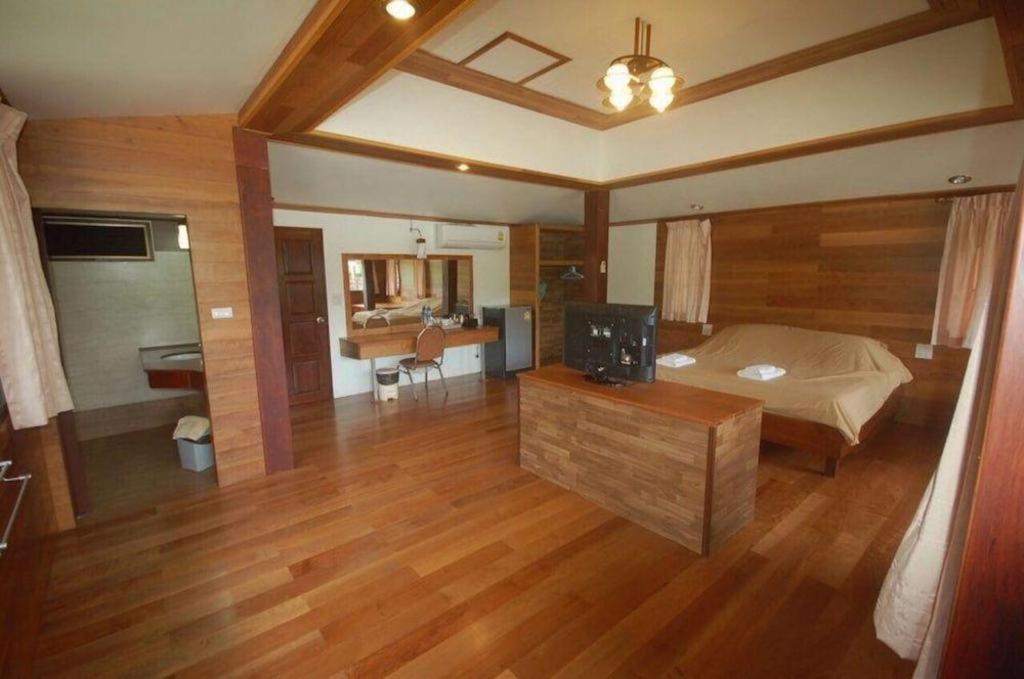Nicslongstay 3* Wang Nam Khiao