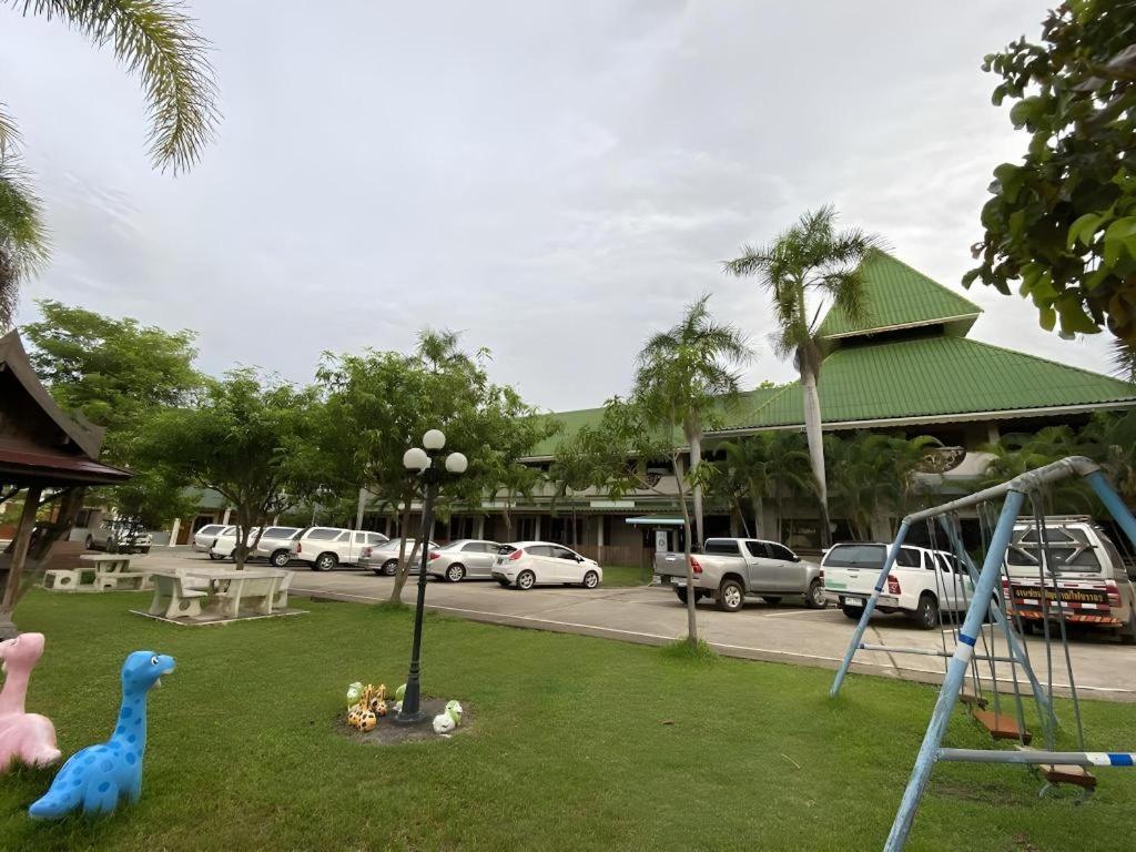 Hotel Phuphan Park Sakon Nakhon