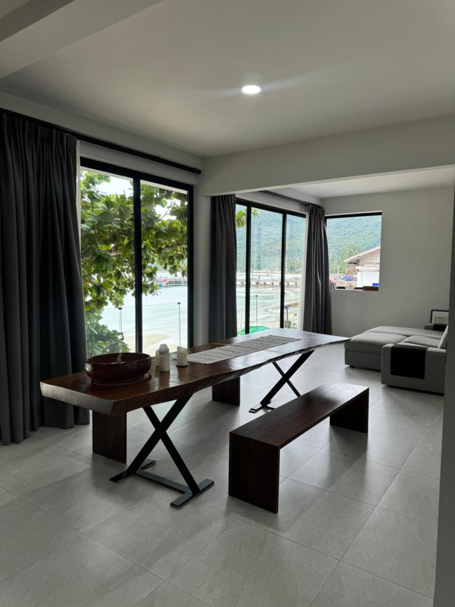 Muse&mingle Contemporary Beachfront Loft * Chaloklum