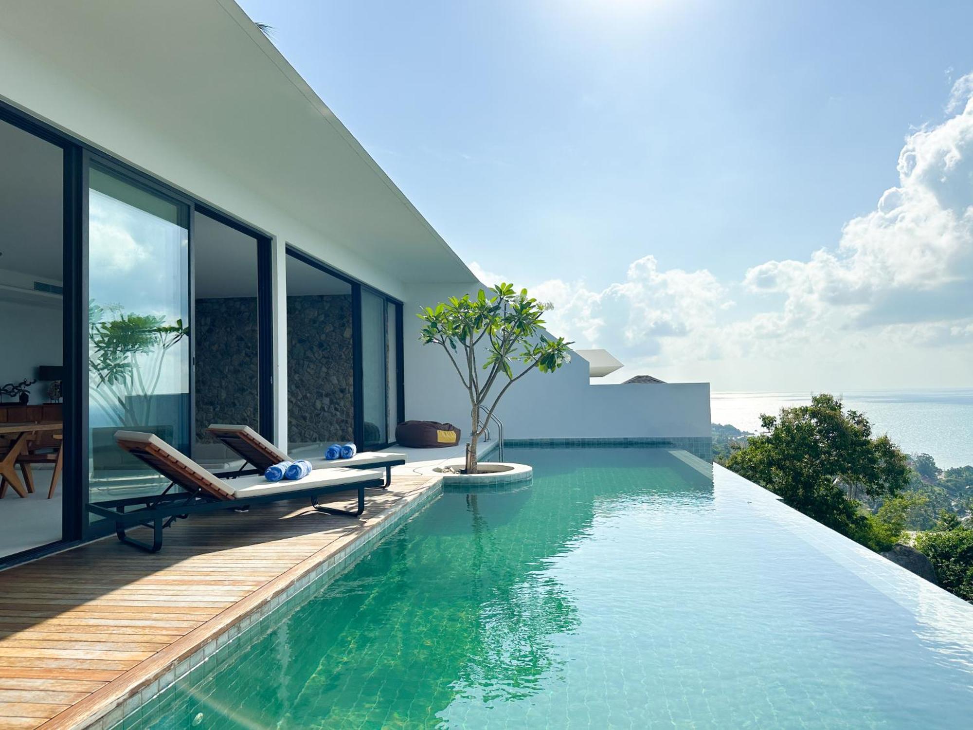 Anzhu Seamate Samui Villa *