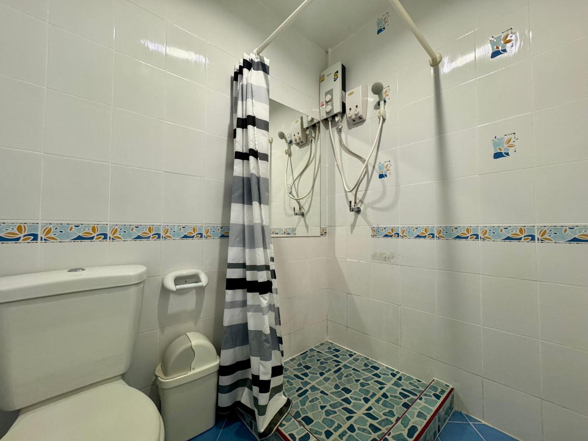 Hostel Ananas (adults Only) *