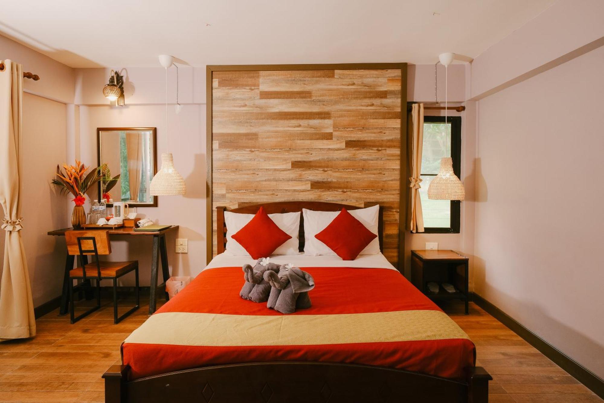 Joy And Restaurant Guest house Koh Jum