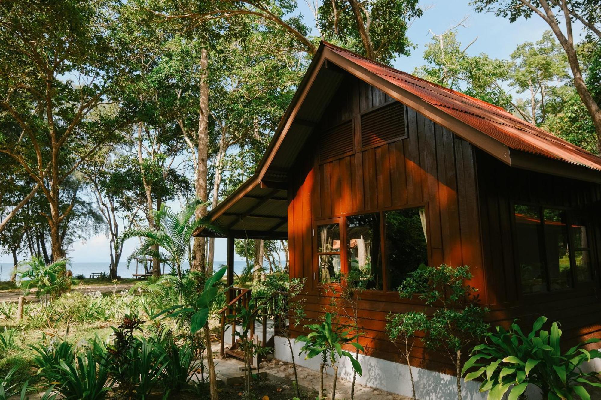 Joy And Restaurant Guest house 2*