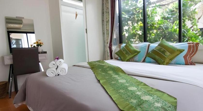 Resort Chayada Garden House And