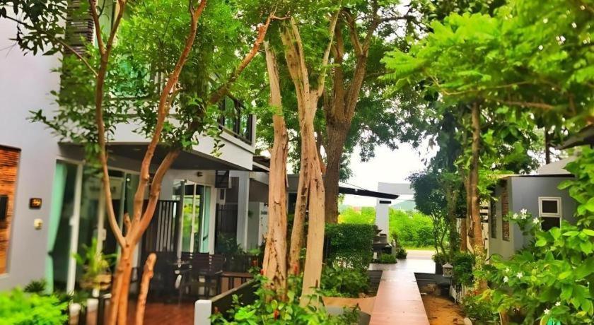Resort Il Mare Pran Buri