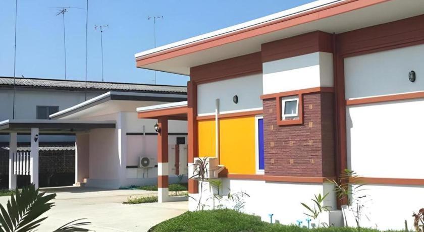 Resort Suanrak Suphan Buri