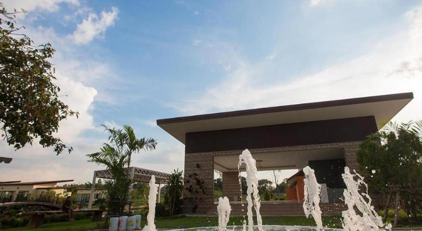Bua Tara Resort