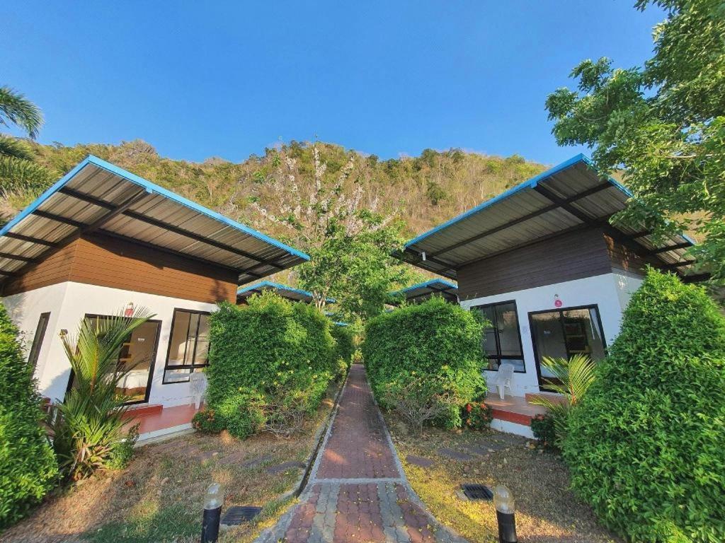Resort Phuphayot Trang