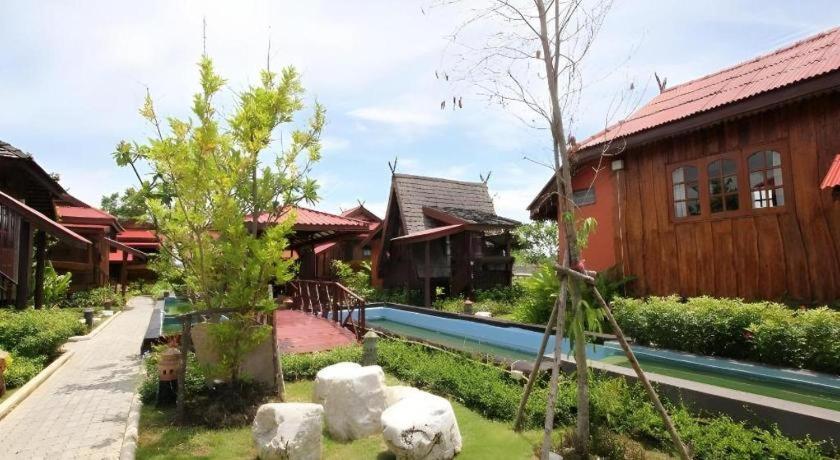 Resort Dang Ky Ploen Tharnnam 2*