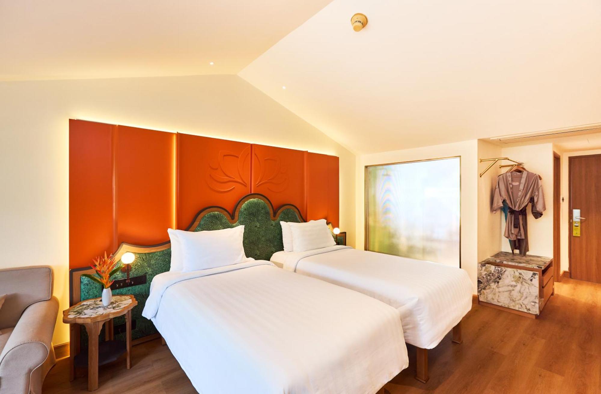 Burasari & 4* Phuket
