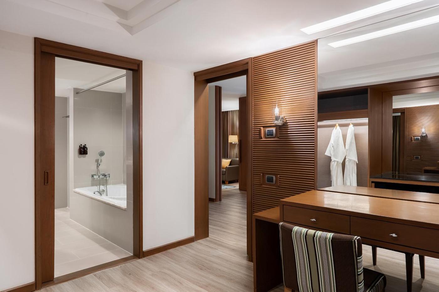 Hotel Dusit Princess Srinakarin 4*