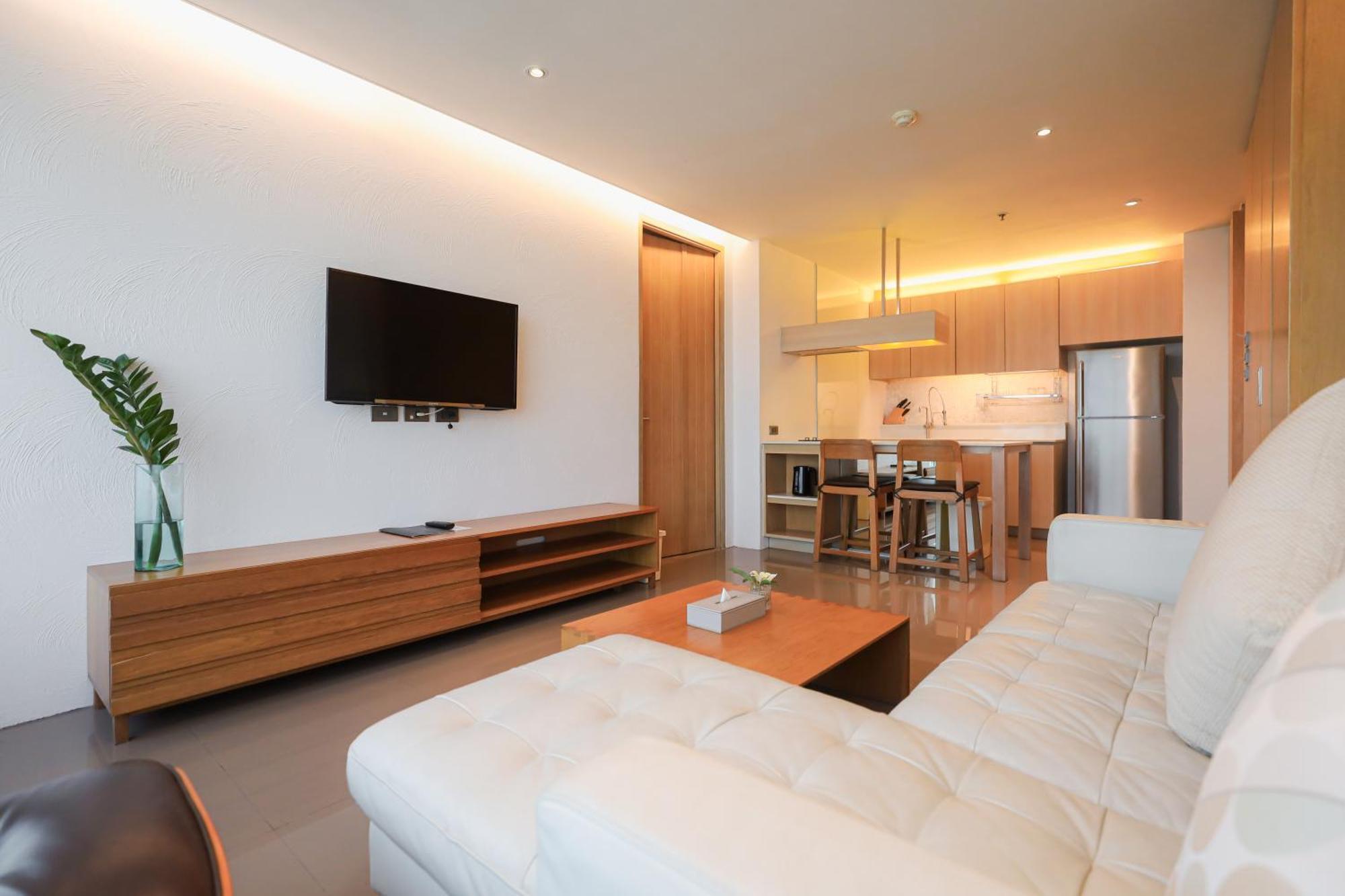 Aparthotel Balcony Seaside Sriracha & Serviced Si Racha