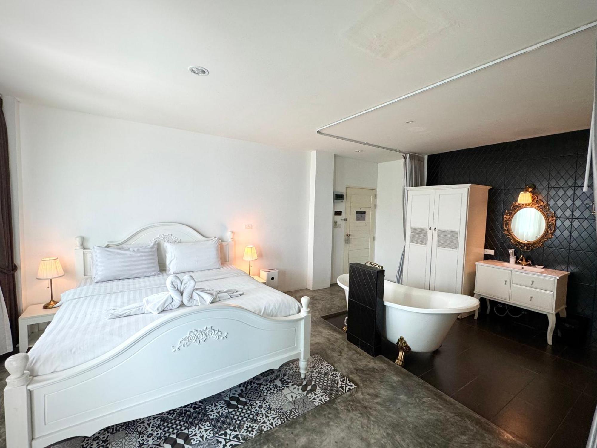 Hotel Nidhra Lanna
