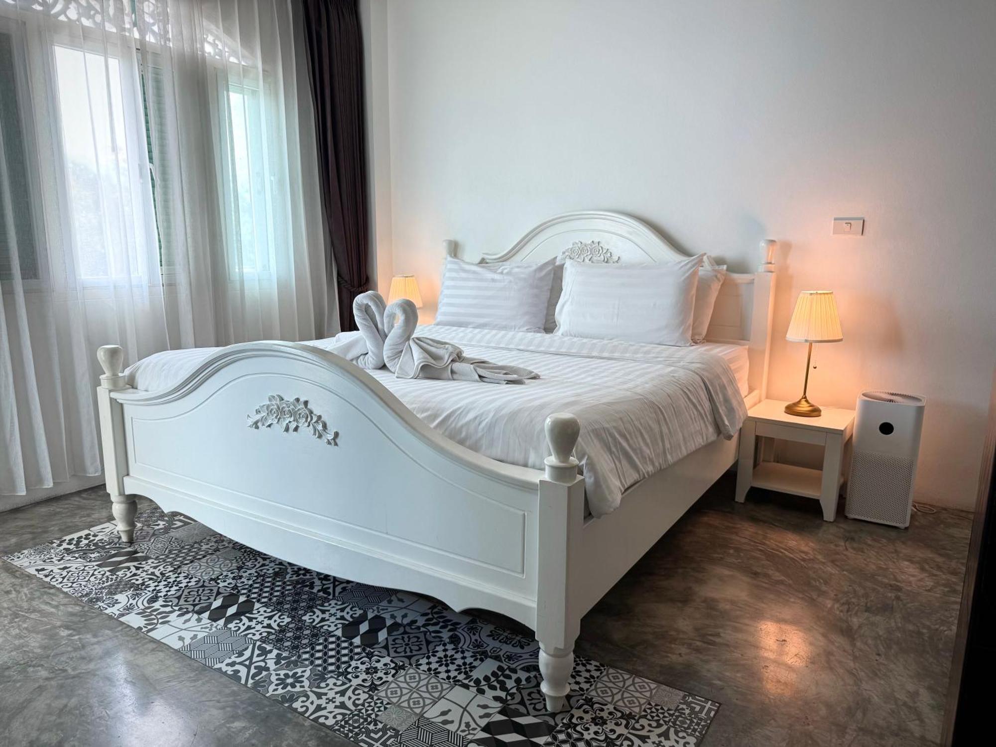 Hotel Nidhra Lanna 4*