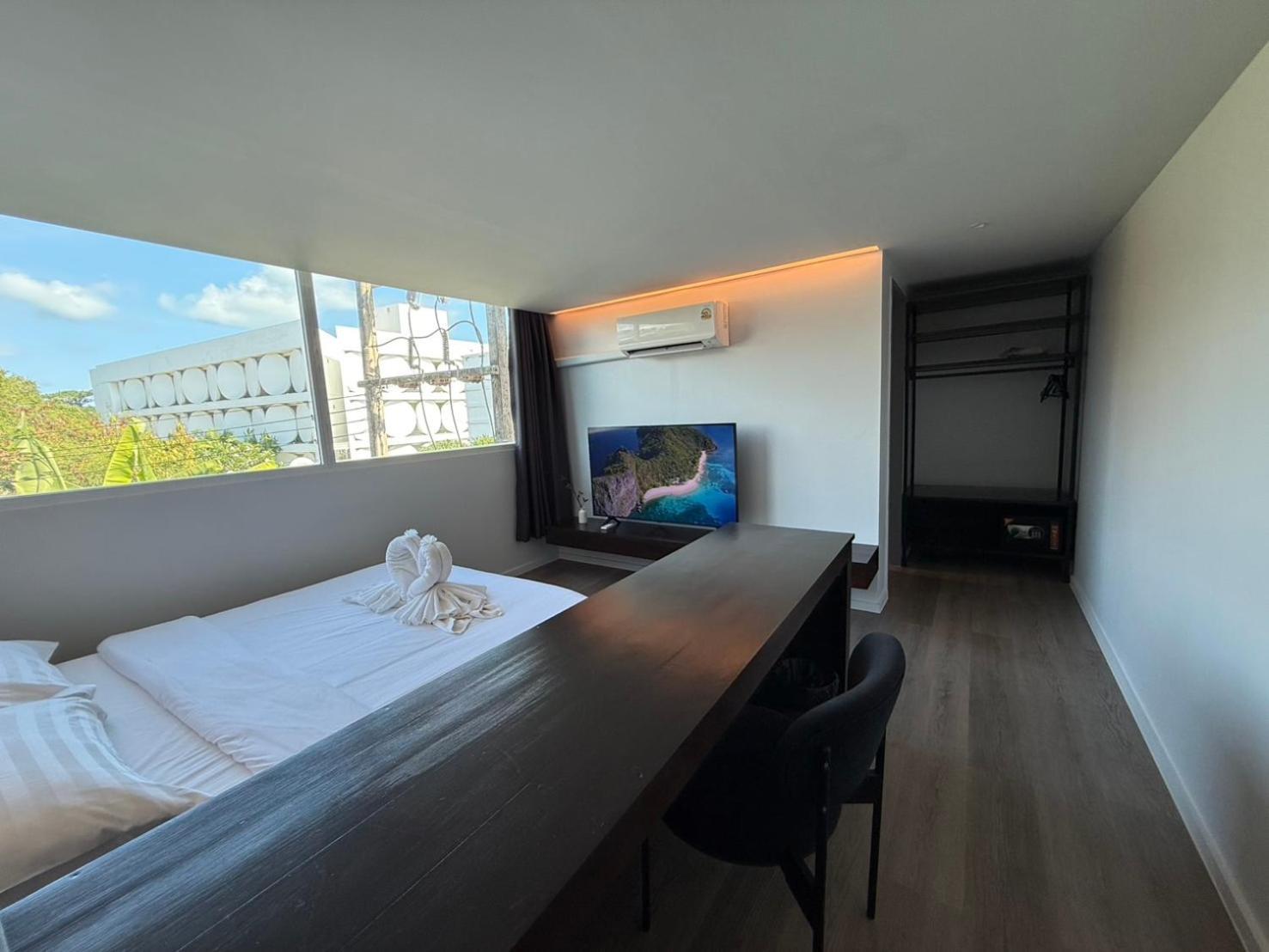 P168 Samui Hostel