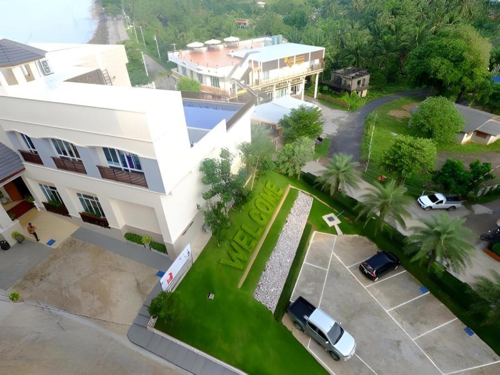 Hotel Royal Hill Satun 4*