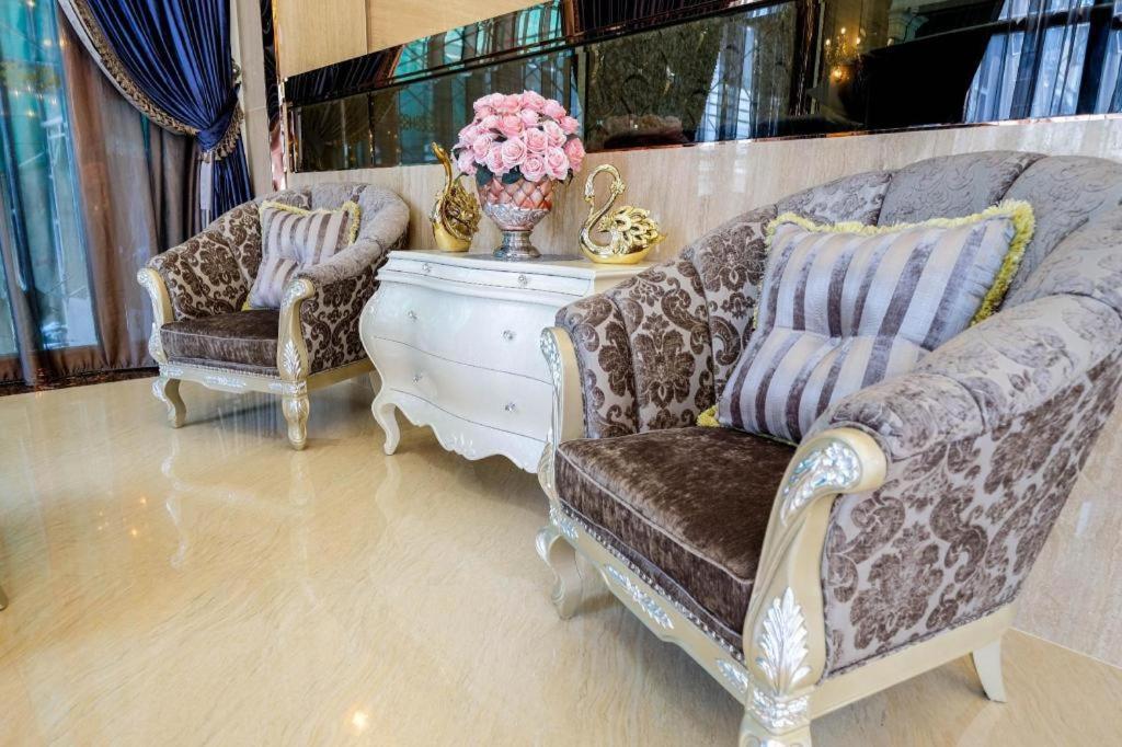 Lk Grand Empire