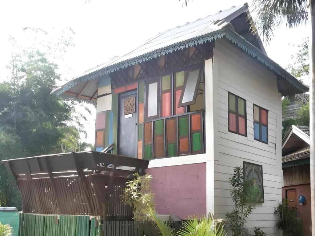 Baan Mai Kon Muang 2*