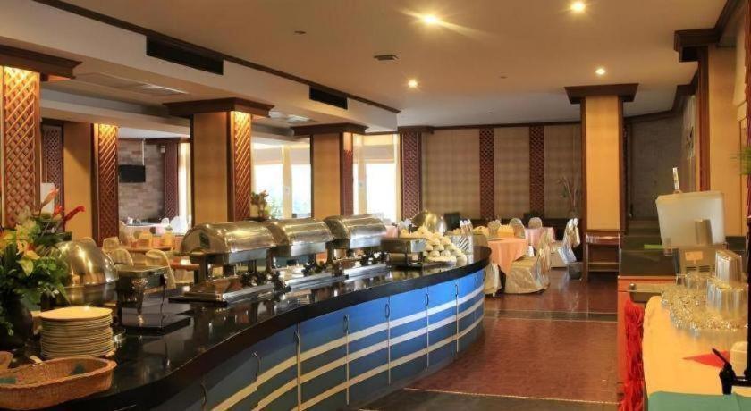 Thepnakorn Hotel 3*