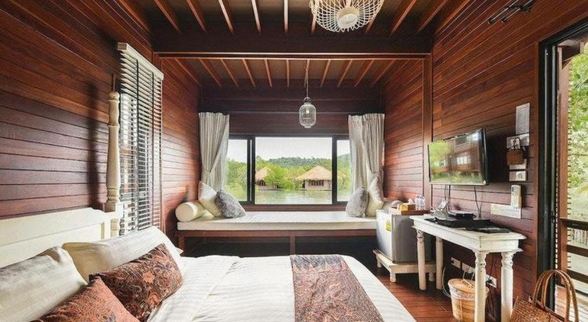The Blue Sky Resort@ Koh Payam Resort 3*