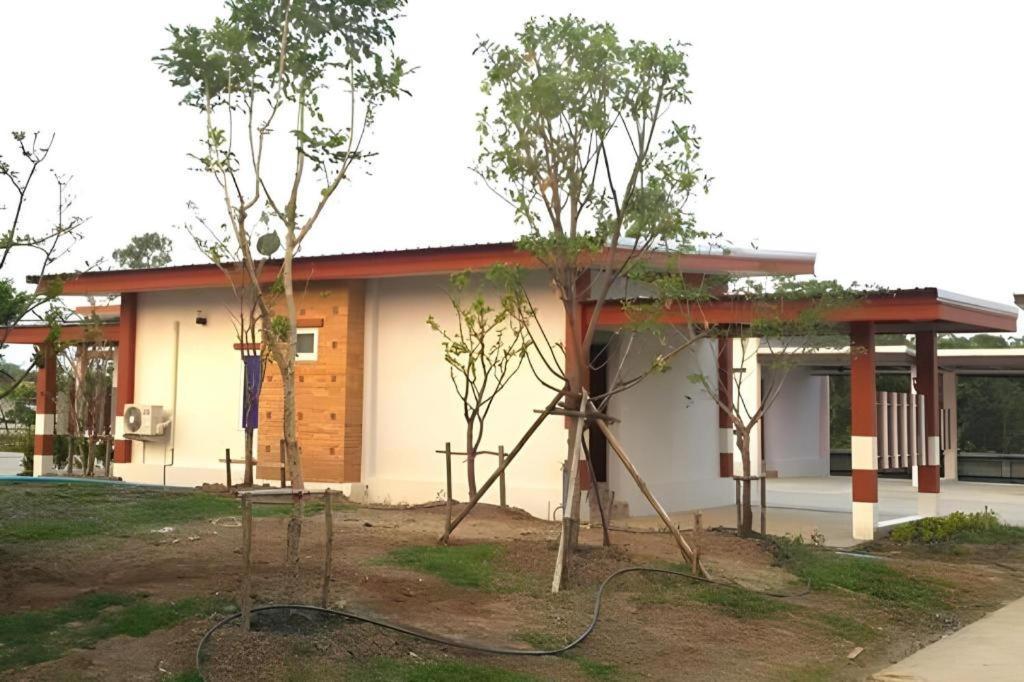 Suanrak Resort 2*