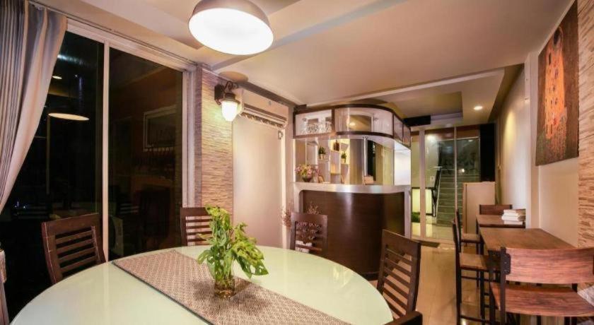 Majestic View Hotel Pathum Thani