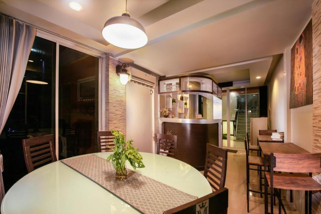 Majestic View 3* Pathum Thani