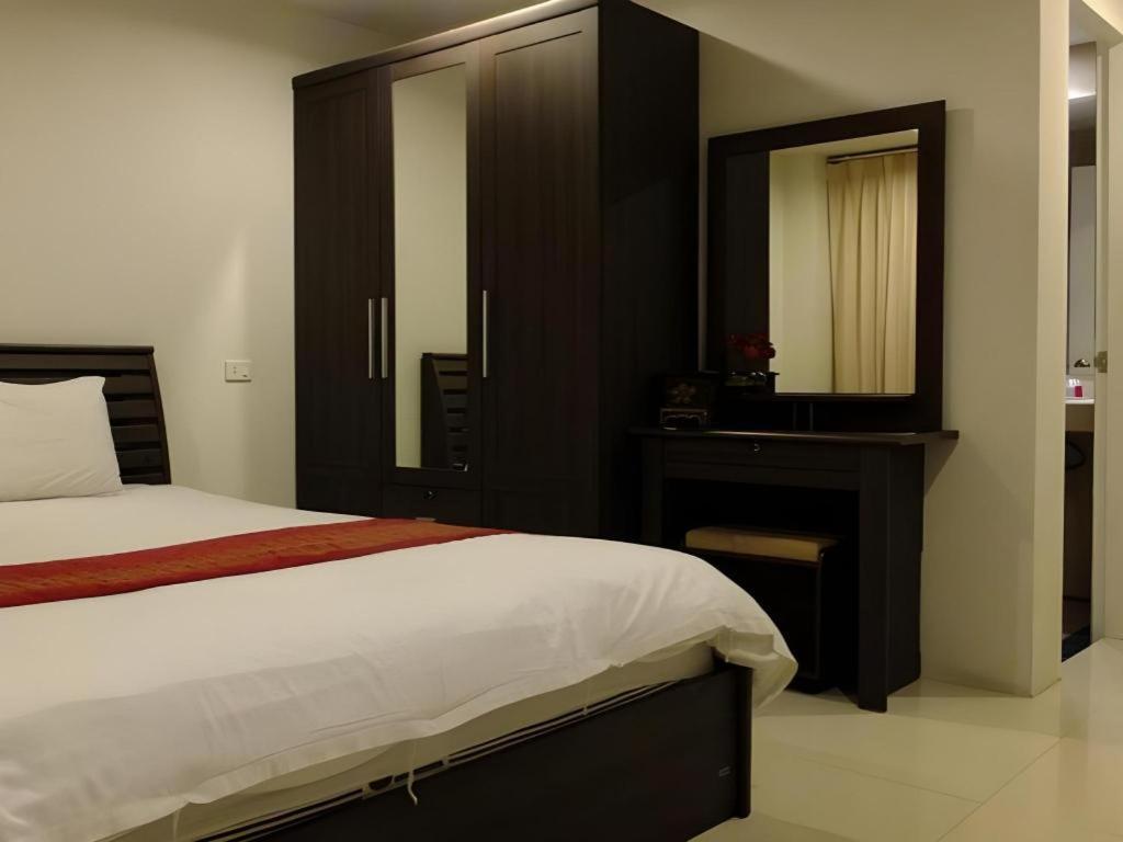 Avenue Hotel 3*