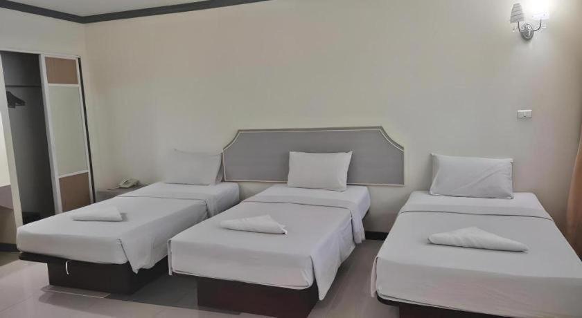 J Two S Pratunam Hotel Banguecoque