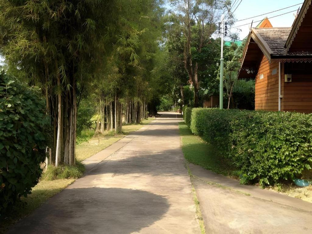 Hotel Phuphan Park 3*