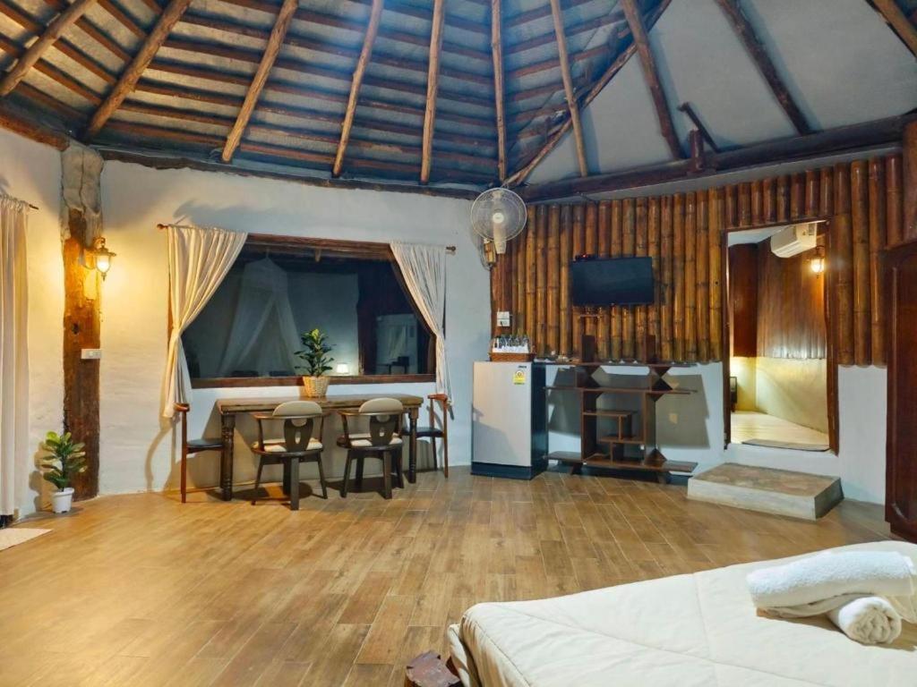 Sai Nam Wang Resort Ban Huai Rin