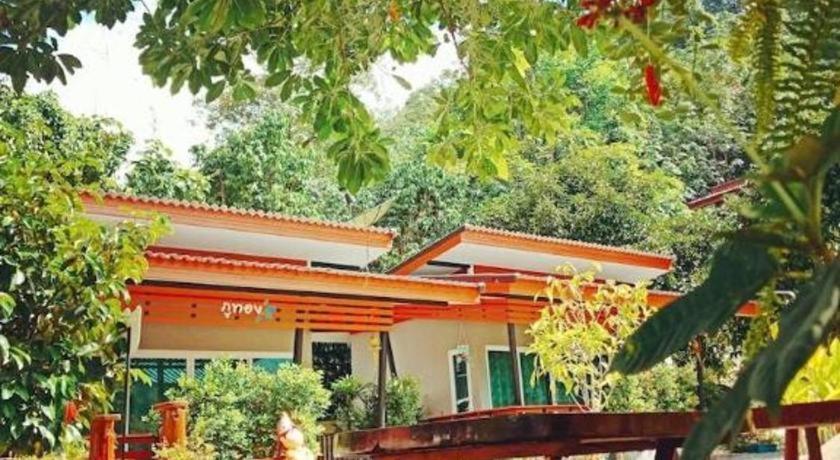 Resort Baan Bhuriwat Kiriwong