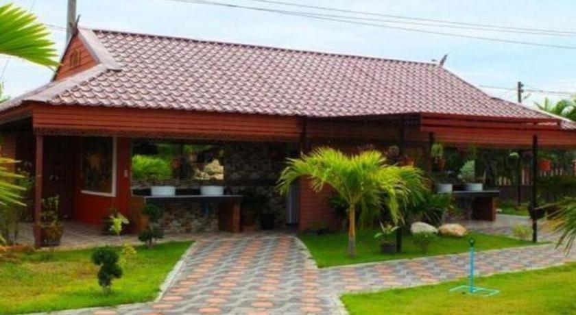 Oyo 1128 Ban Suan Meesakul Resort 3*