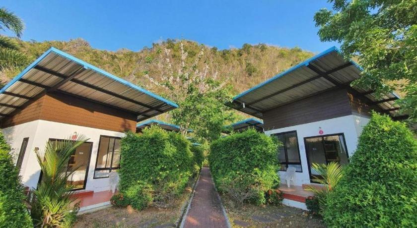 Phuphayot Resort 3*