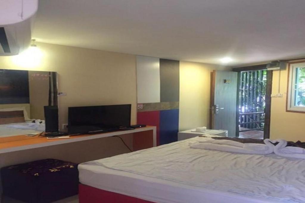 Resort Oyo 271 The Romklao Bangkok