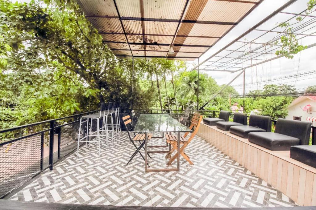 Resort Oyo 271 The Romklao Bangkok