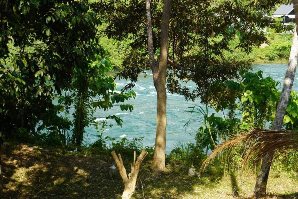 Resort River View At Chaewlan