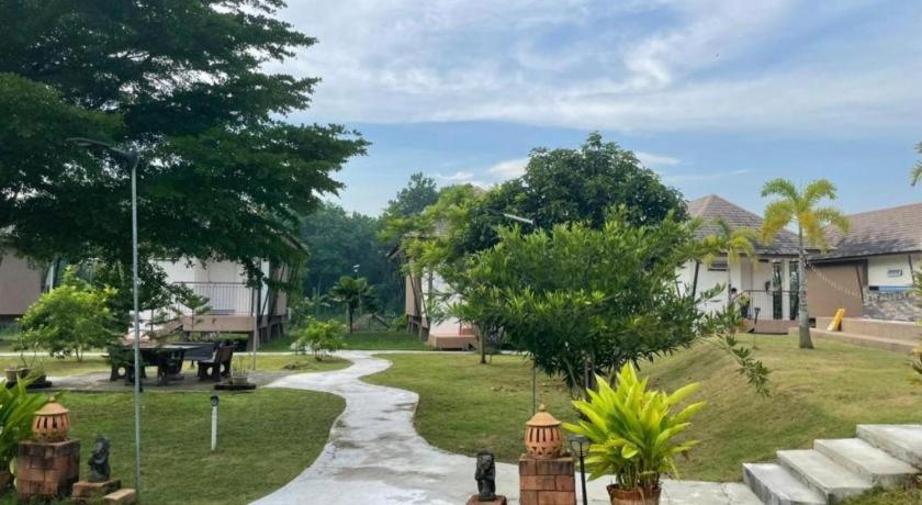 Resort Tipparika Riverview - Adult Only Hat Yai