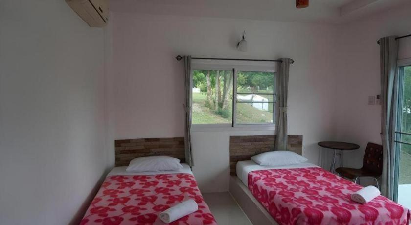 White Rock Resort 3*