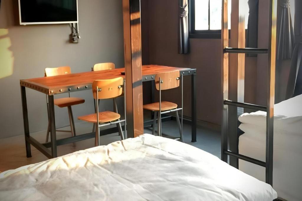 Hostel Rider Bedroom & Cafe Pran Buri