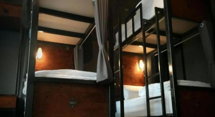 Hostel Rider Bedroom & Cafe Pran Buri