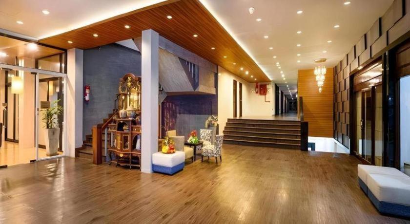 The Loft Seaside Sriracha Hotel Hotel