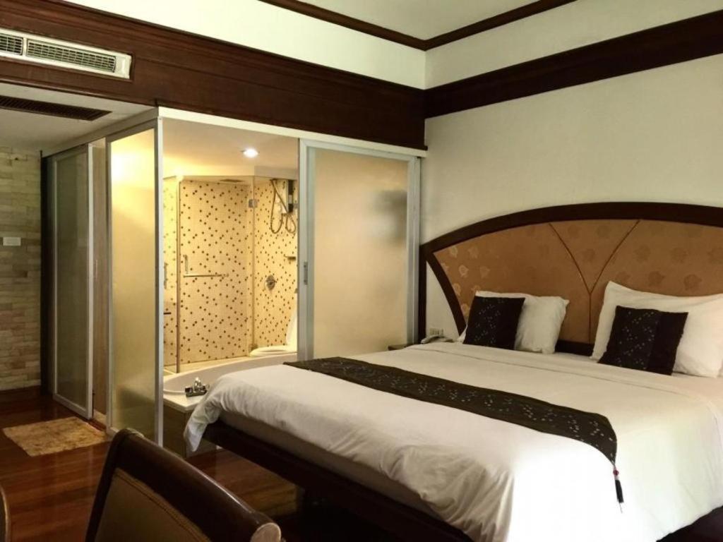 Nh Elegant 3* Sakon Nakhon