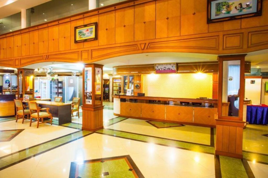 Nh Elegant Hotel 3*