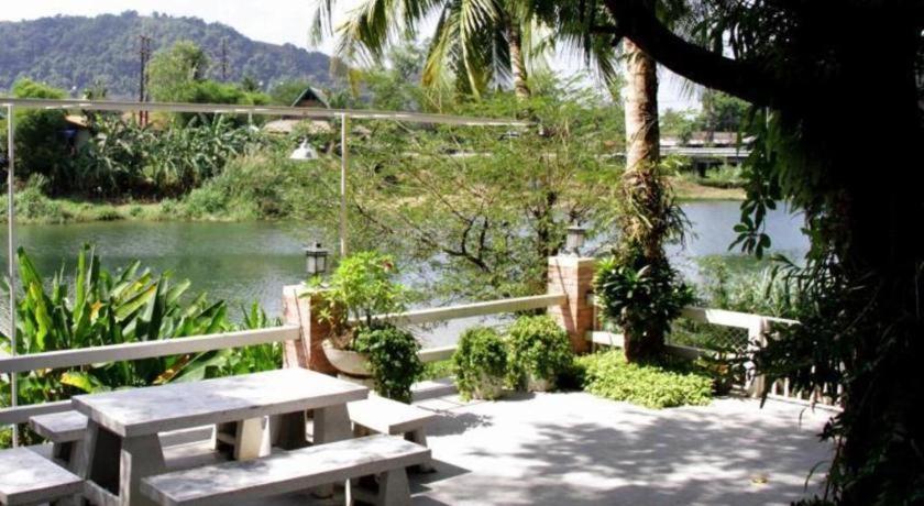 Resort Rommai Rimnaam Ranong