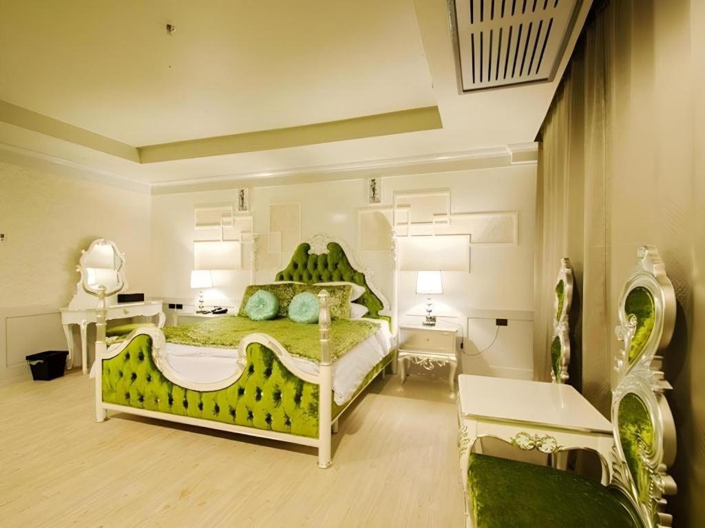Hotel Alvarez